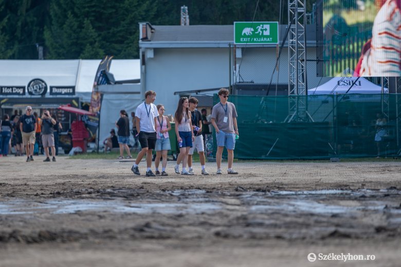 A sár távozik, a tömeg érkezik – így indul a 35. Tusványos