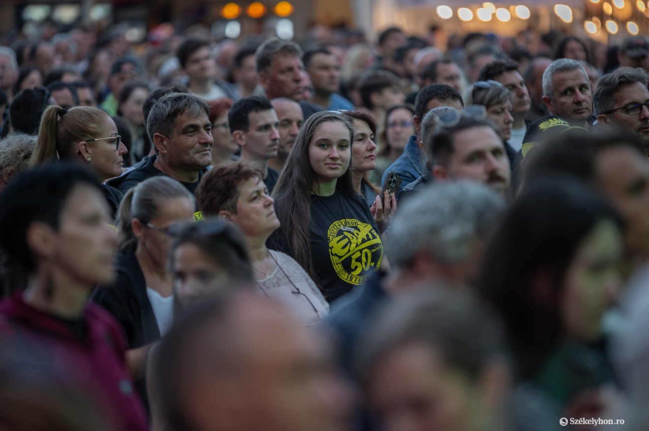 &bullet;  Fotó: Pinti Attila