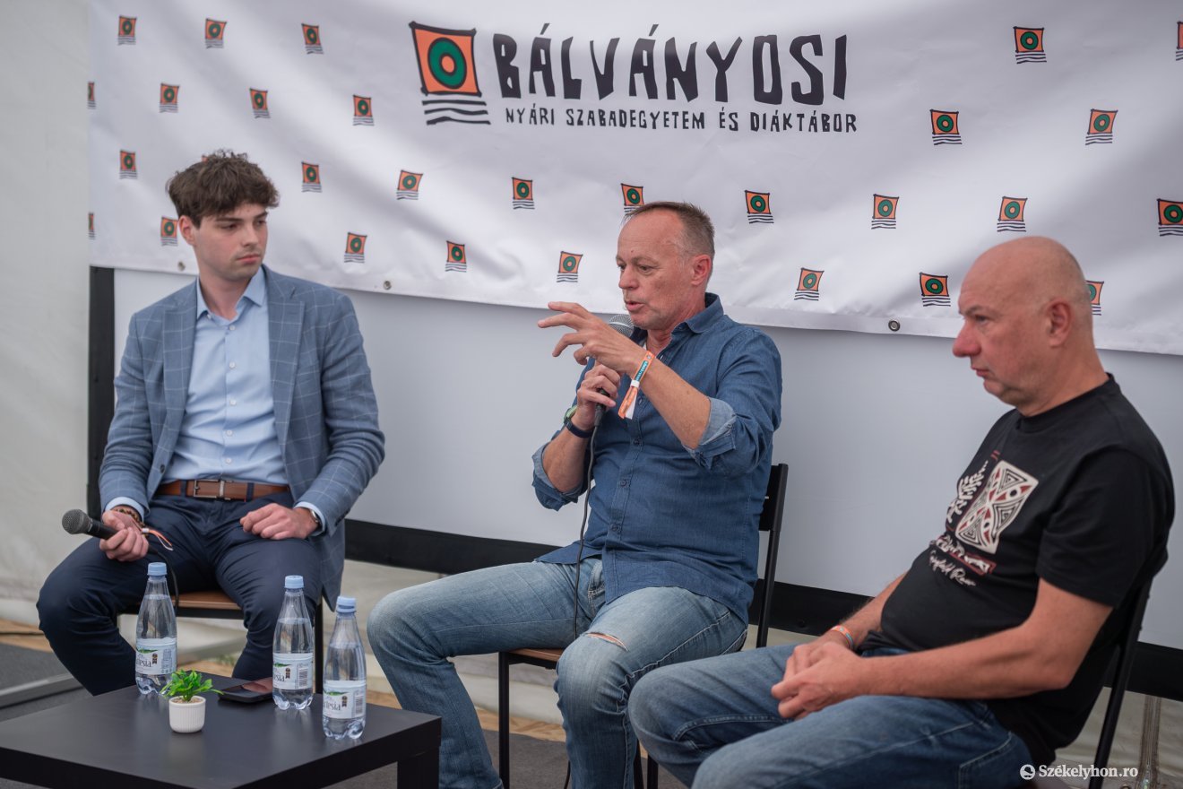 facebook, tiktok, tusványos, platformok, média, Gerényi Gábor