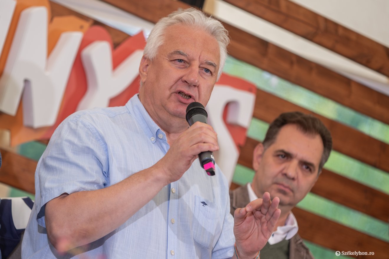 &bullet;  Fotó: Pinti Attila