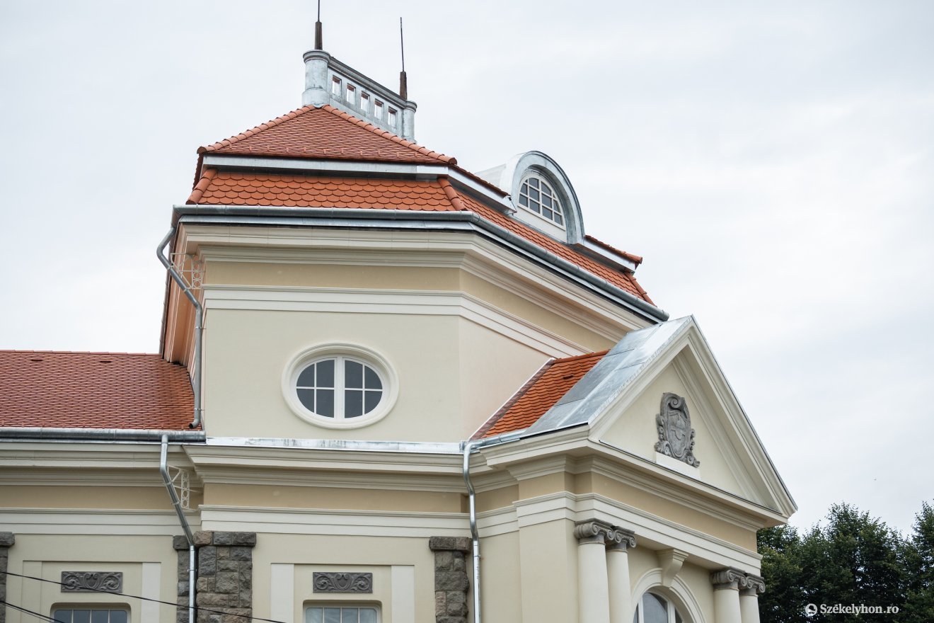 A városháza felújítása befejezés előtt áll • Fotó: Borbély Fanni