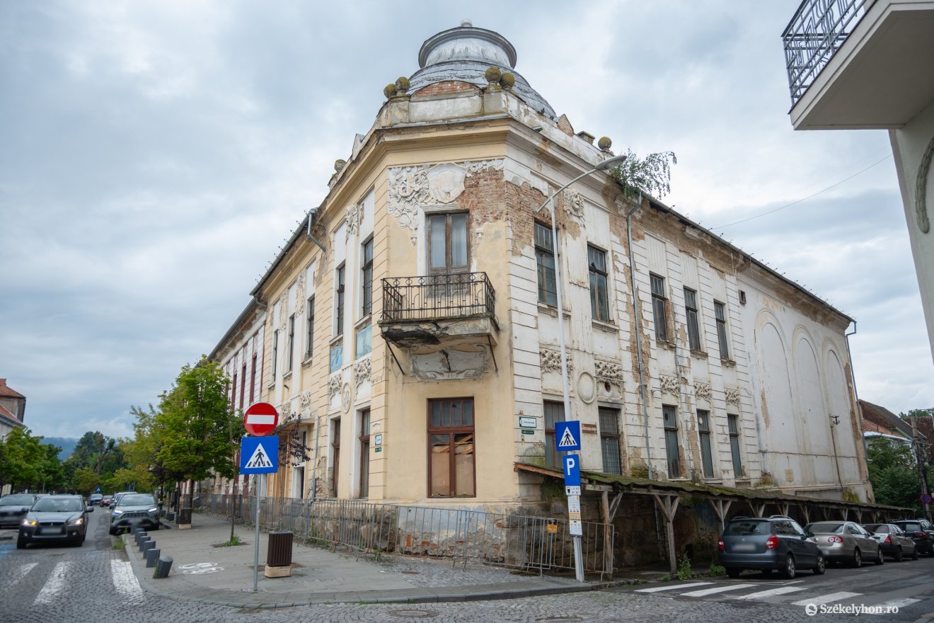 &bullet;  Fotó: Borbély Fanni