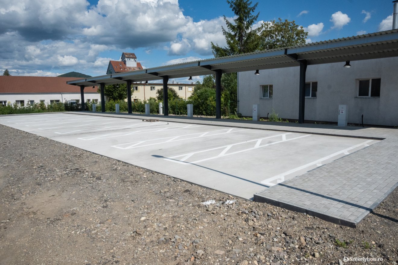 &bullet;  Fotó: Borbély Fanni