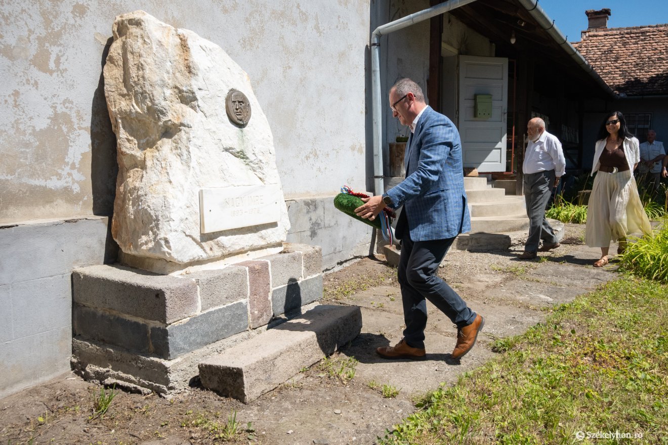 &bullet;  Fotó: Borbély Fanni