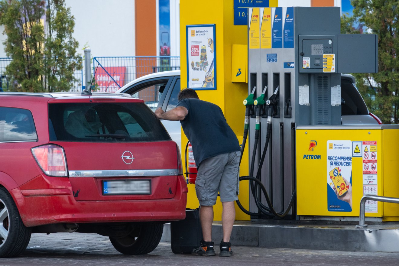 Soha nem tankoltunk még ennyire drágán