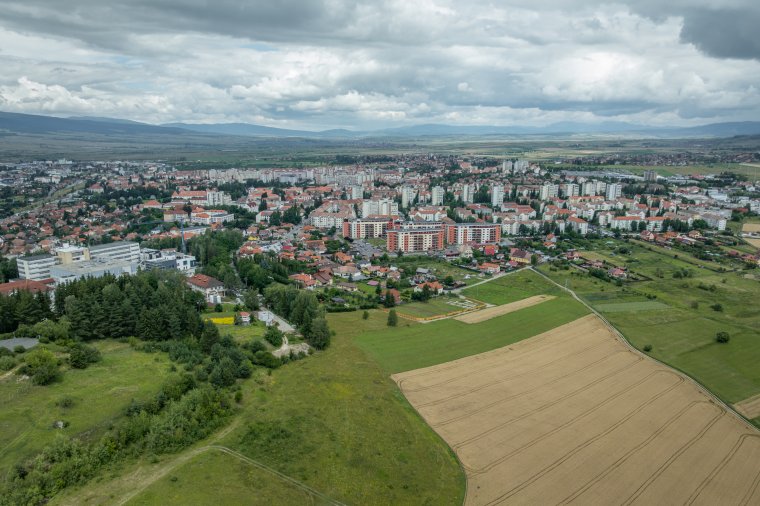 Íme az új irány: a Nagy Laji dombján terjeszkedhet Csíkszereda