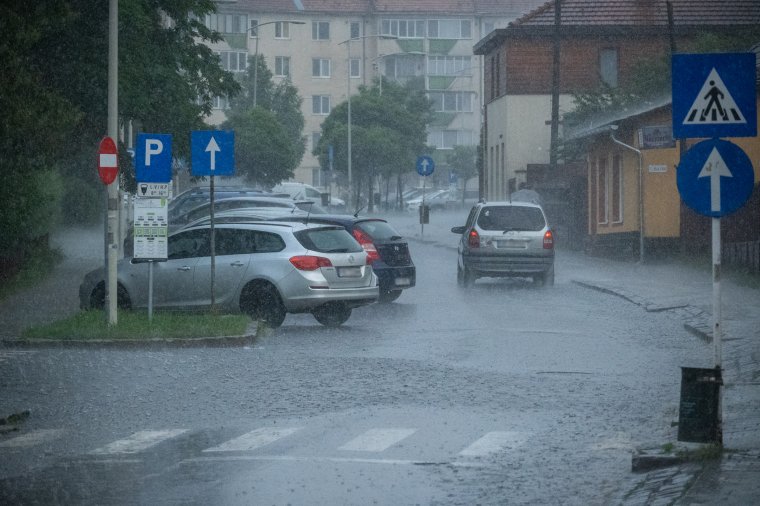 Csíkszeredára is lecsapott az ítéletidő