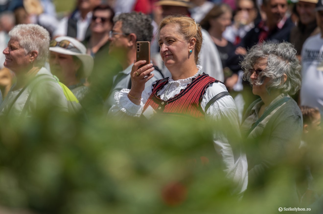 &bullet;  Fotó: Pinti Attila
