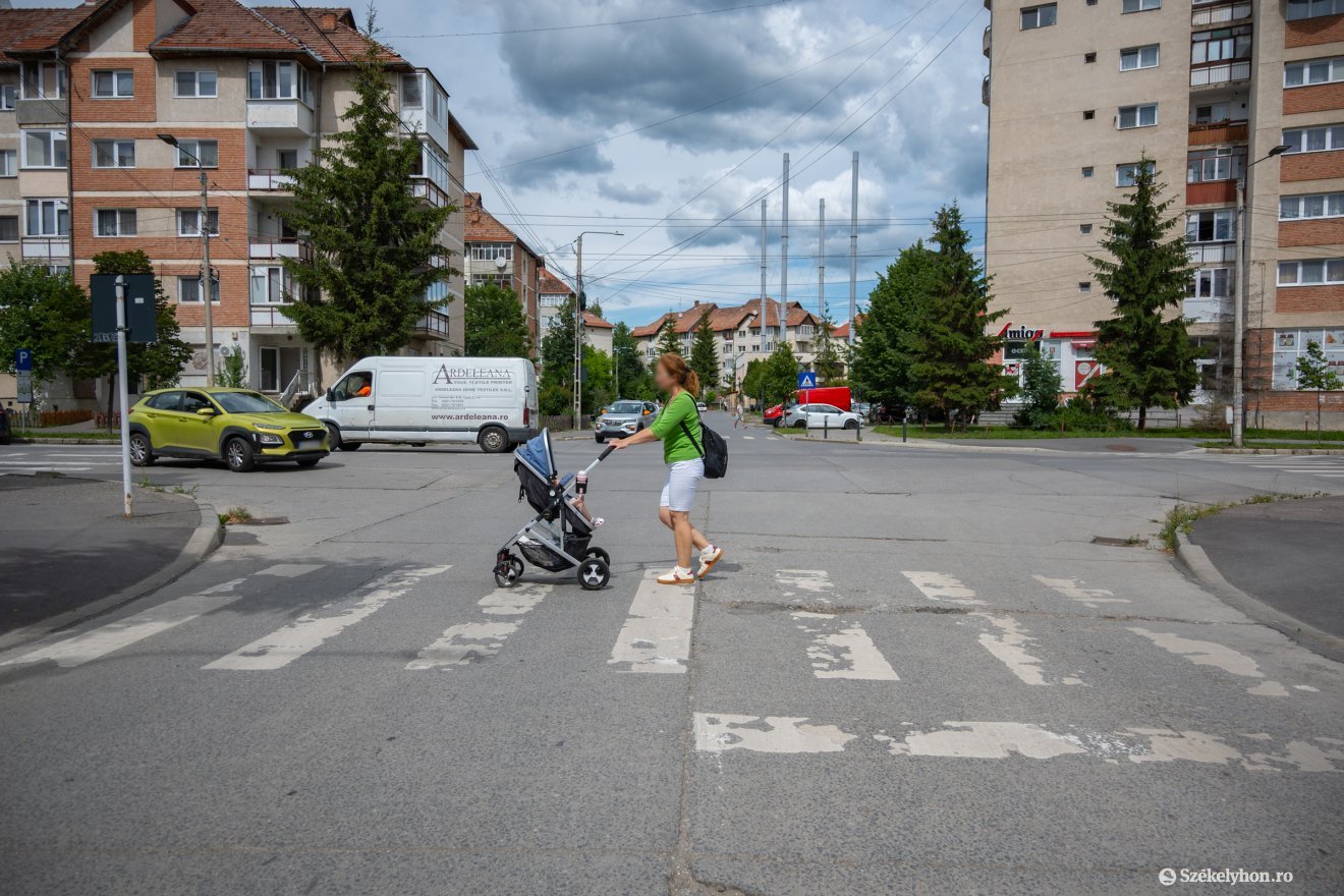 Körvonalazódik a változás az útkereszteződésben &bullet;  Fotó: Borbély Fanni