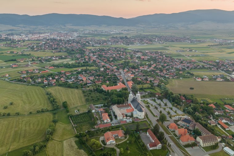 Medve járt Csíksomlyón hétfőn este