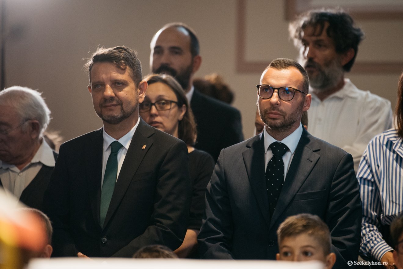 &bullet;  Fotó: Olti Angyalka