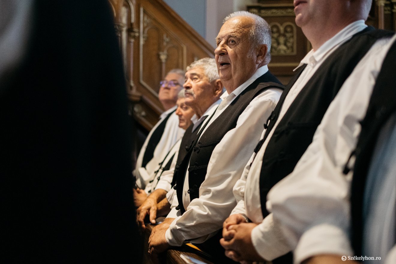 &bullet;  Fotó: Olti Angyalka