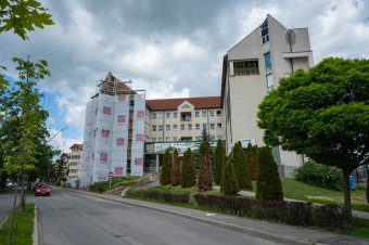 Napelemeket kap és hőszigetelik az ANAF csíkszeredai székházát