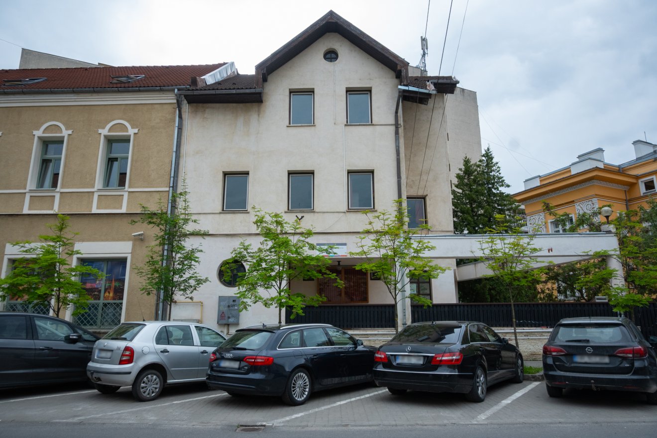 Drága kitérő után visszatér régi székházába a csíkszeredai népiskola