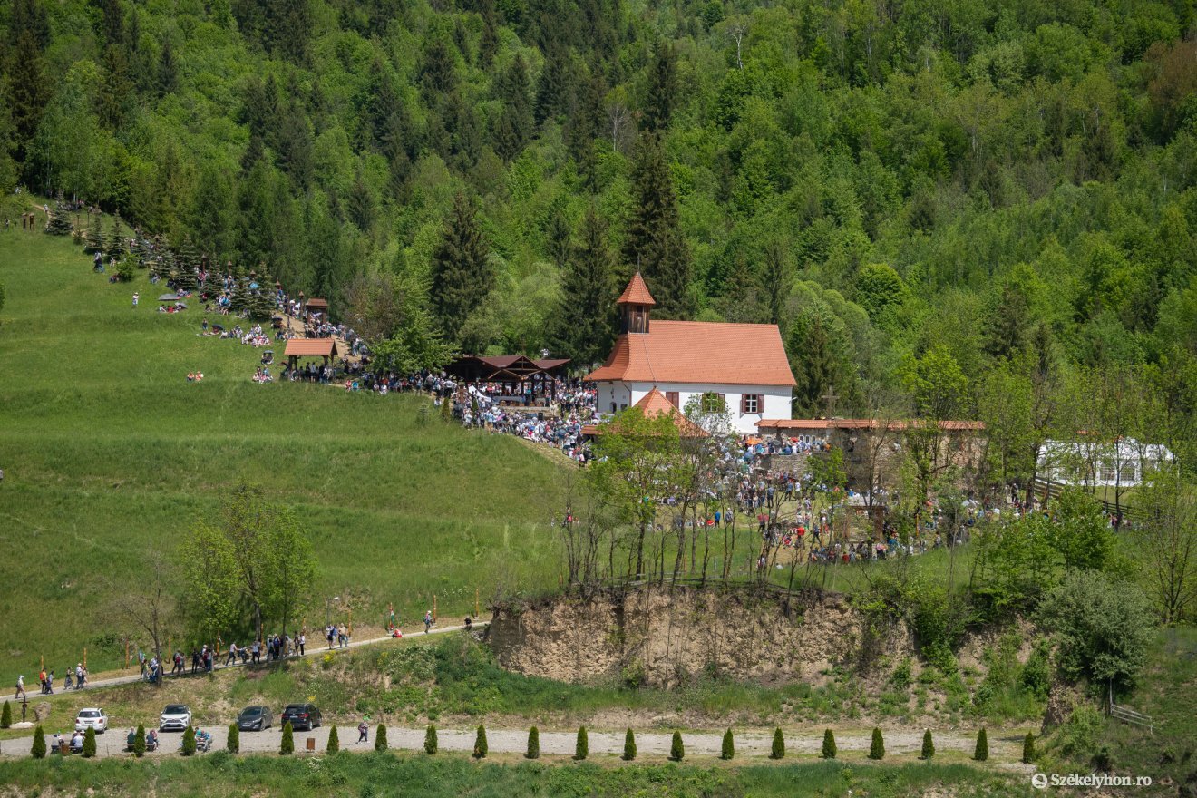 &bullet;  Fotó: Borbély Fanni
