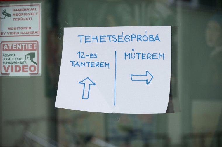 Egybeesnek a vizsgák, hátrányos helyzetbe kerülnek a nyolcadikosok