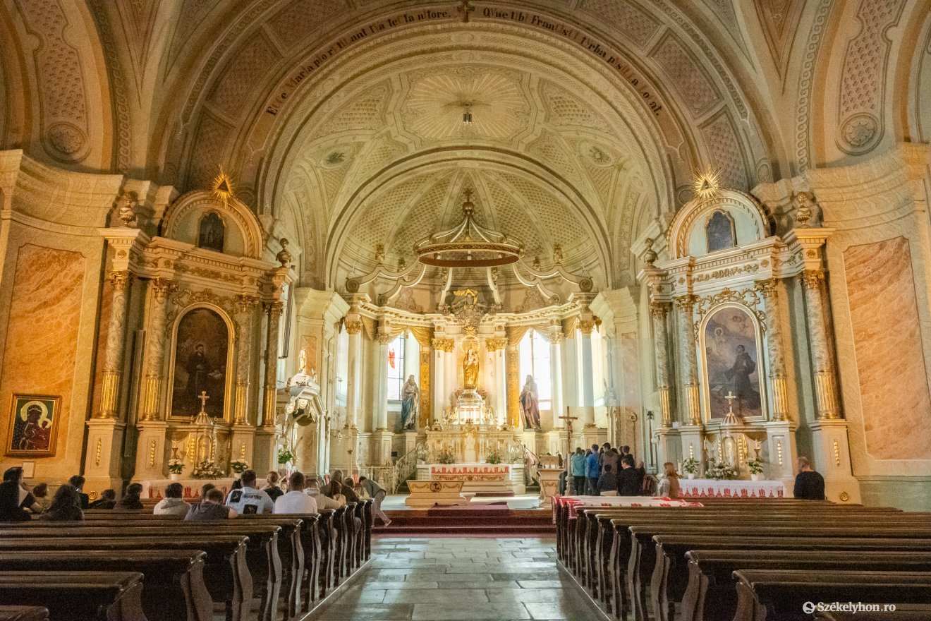 &bullet;  Fotó: Borbély Fanni