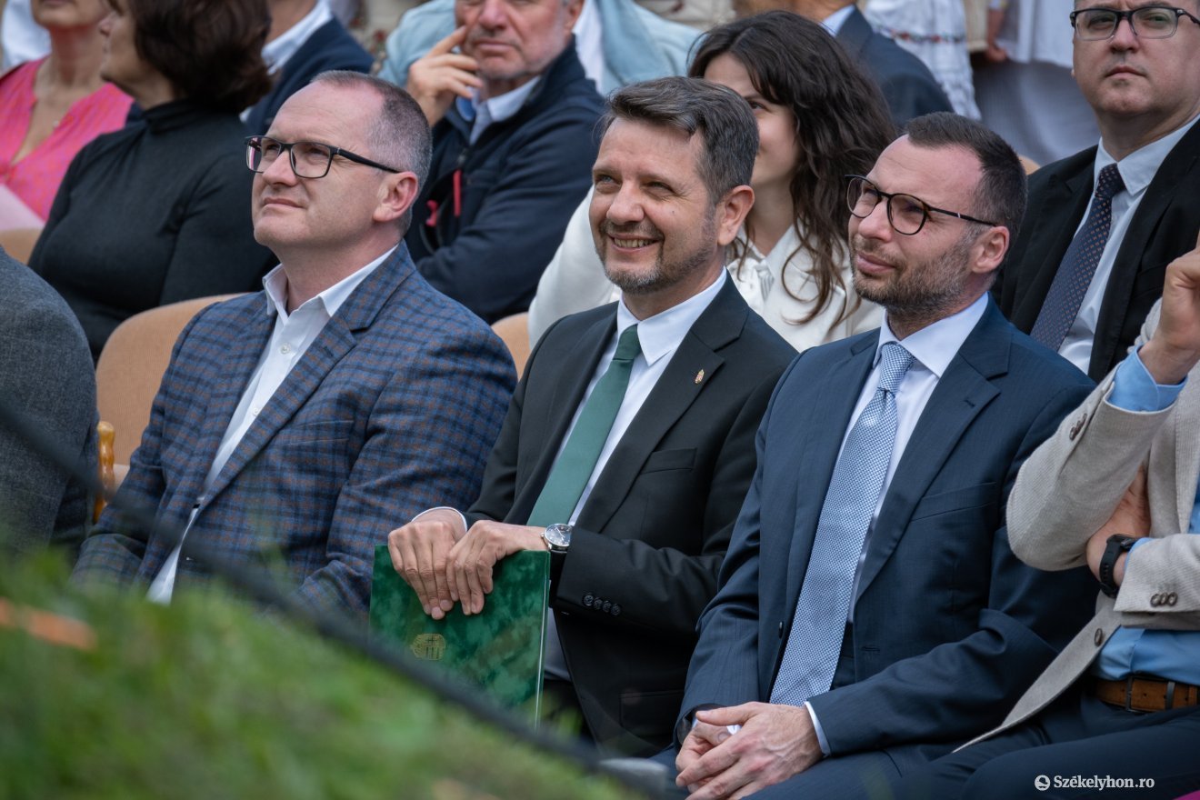 &bullet;  Fotó: Borbély Fanni