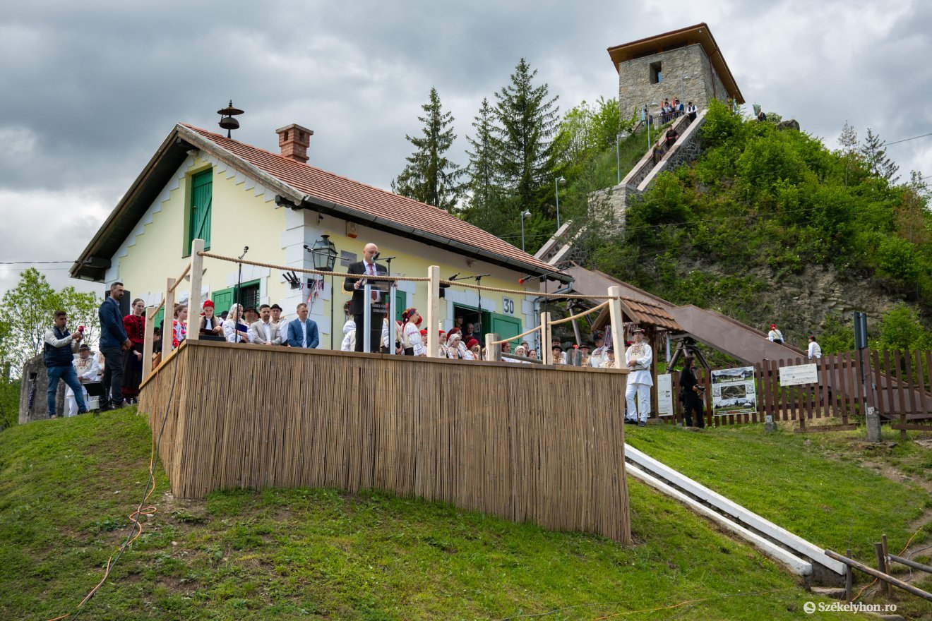 &bullet;  Fotó: Borbély Fanni