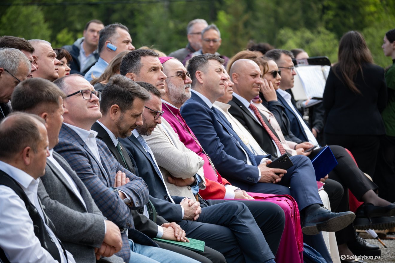 &bullet;  Fotó: Borbély Fanni