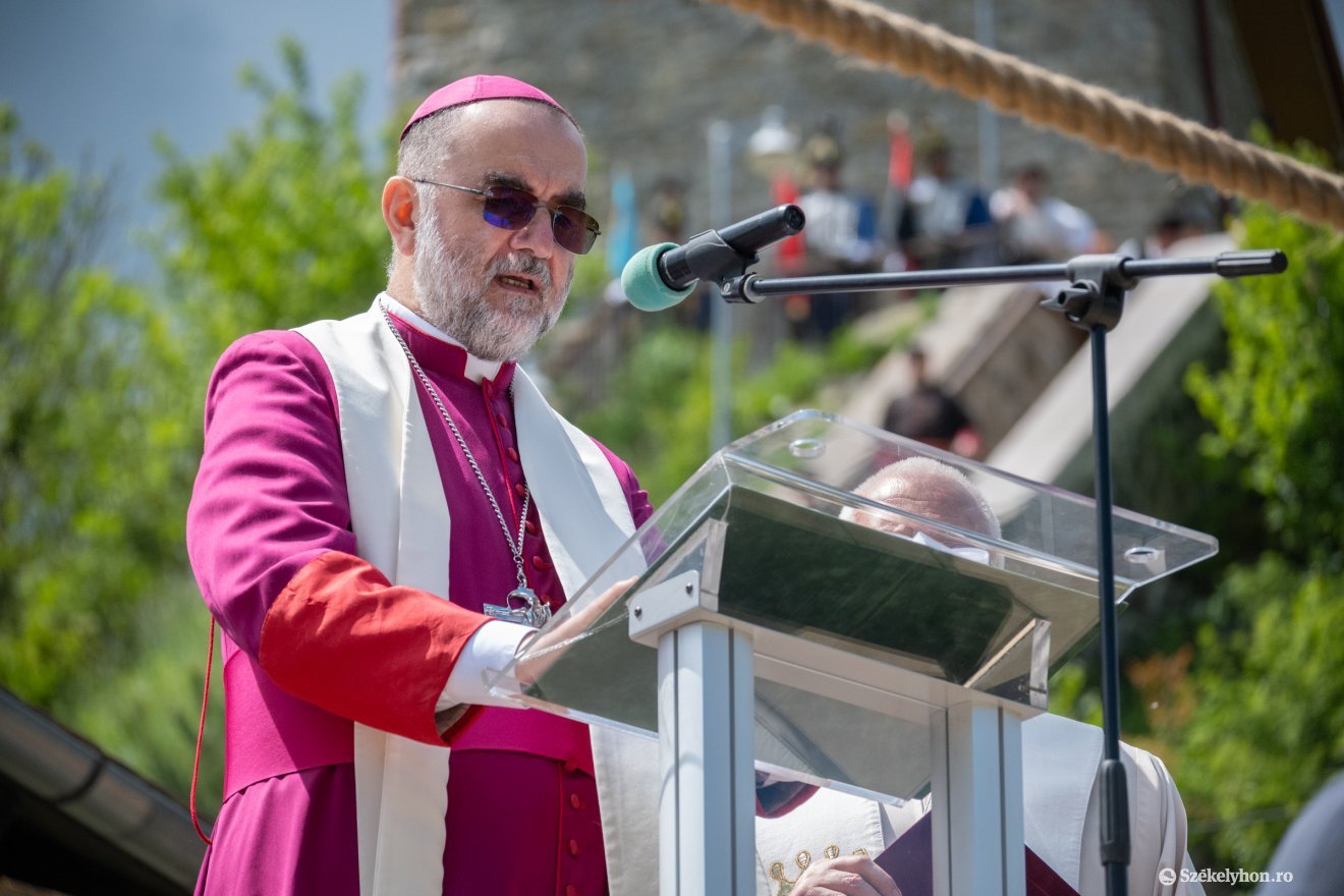 &bullet;  Fotó: Borbély Fanni