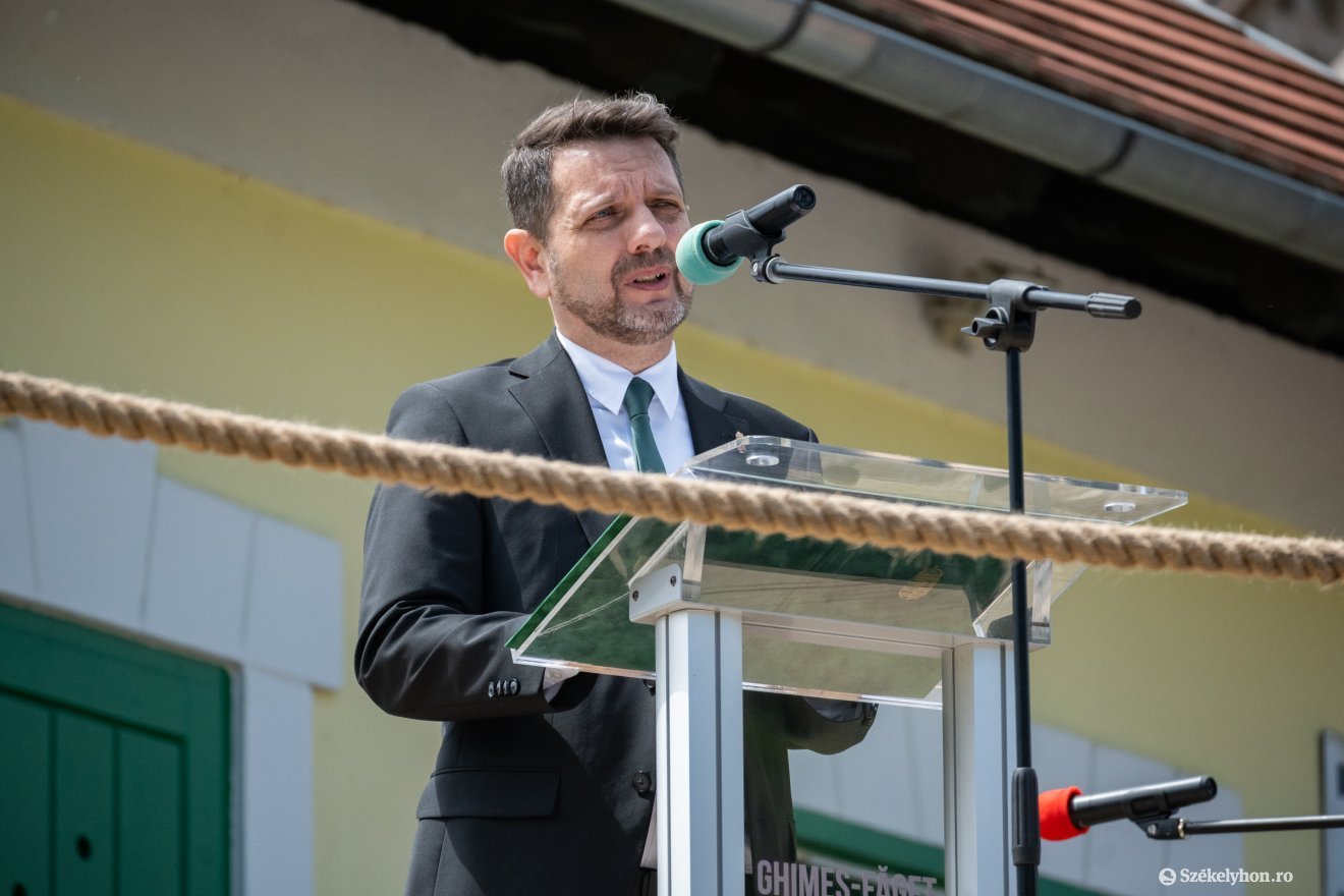 Dolhai István, Magyarország csíkszeredai főkonzulja &bullet;  Fotó: Borbély Fanni