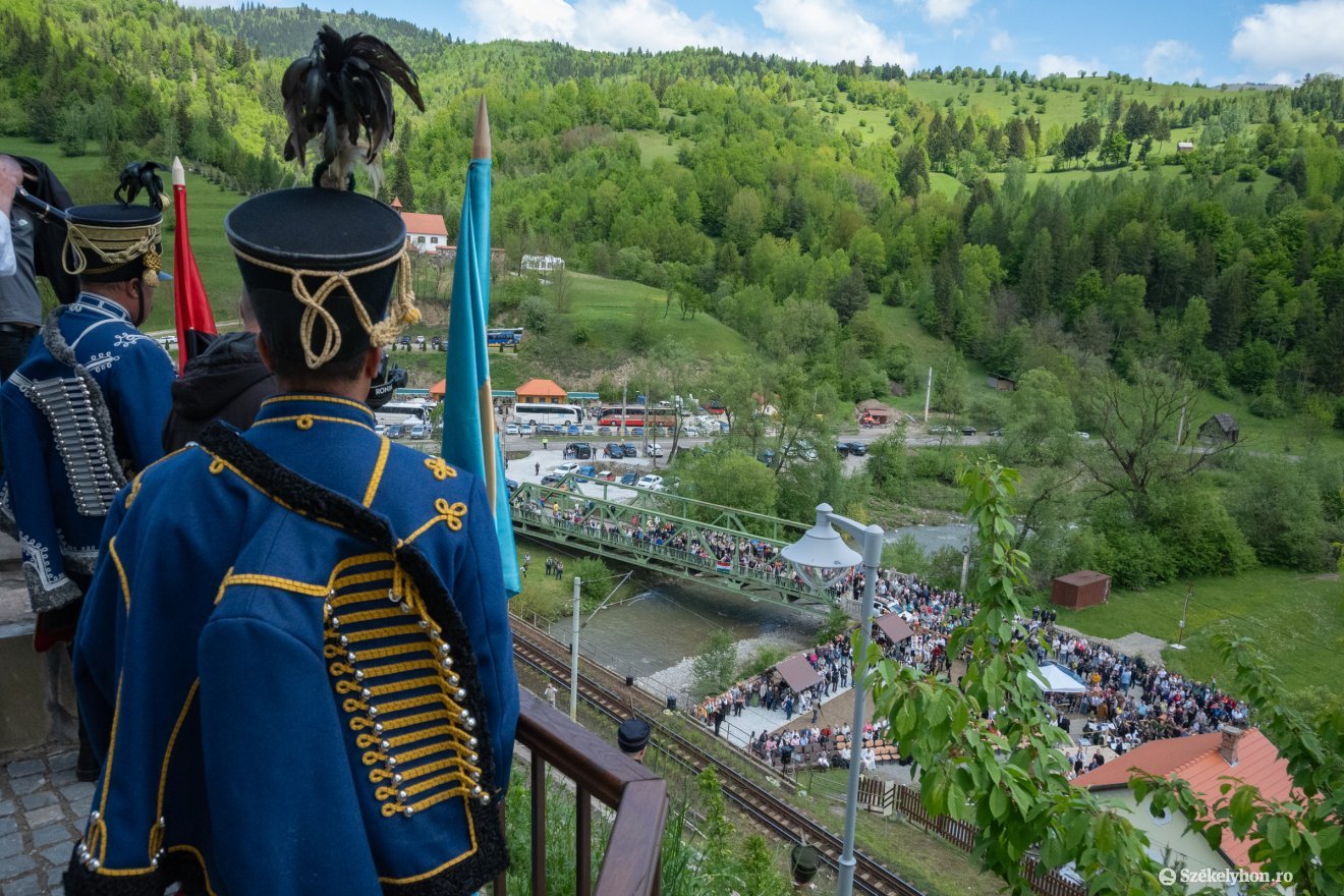 Kilátás a Betlhen–Rákóczi-várból &bullet;  Fotó: Borbély Fanni