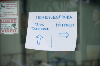 Egybeesnek a vizsgák, hátrányos helyzetbe kerülnek a nyolcadikosok