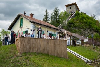 A második gyimesbükki csoda: felavatták az újjáépített Rákóczi-várat