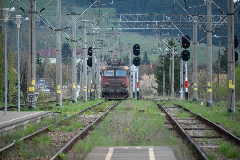 Több hónapig nem járnak a vonatok Tusnád és Csíkszereda között