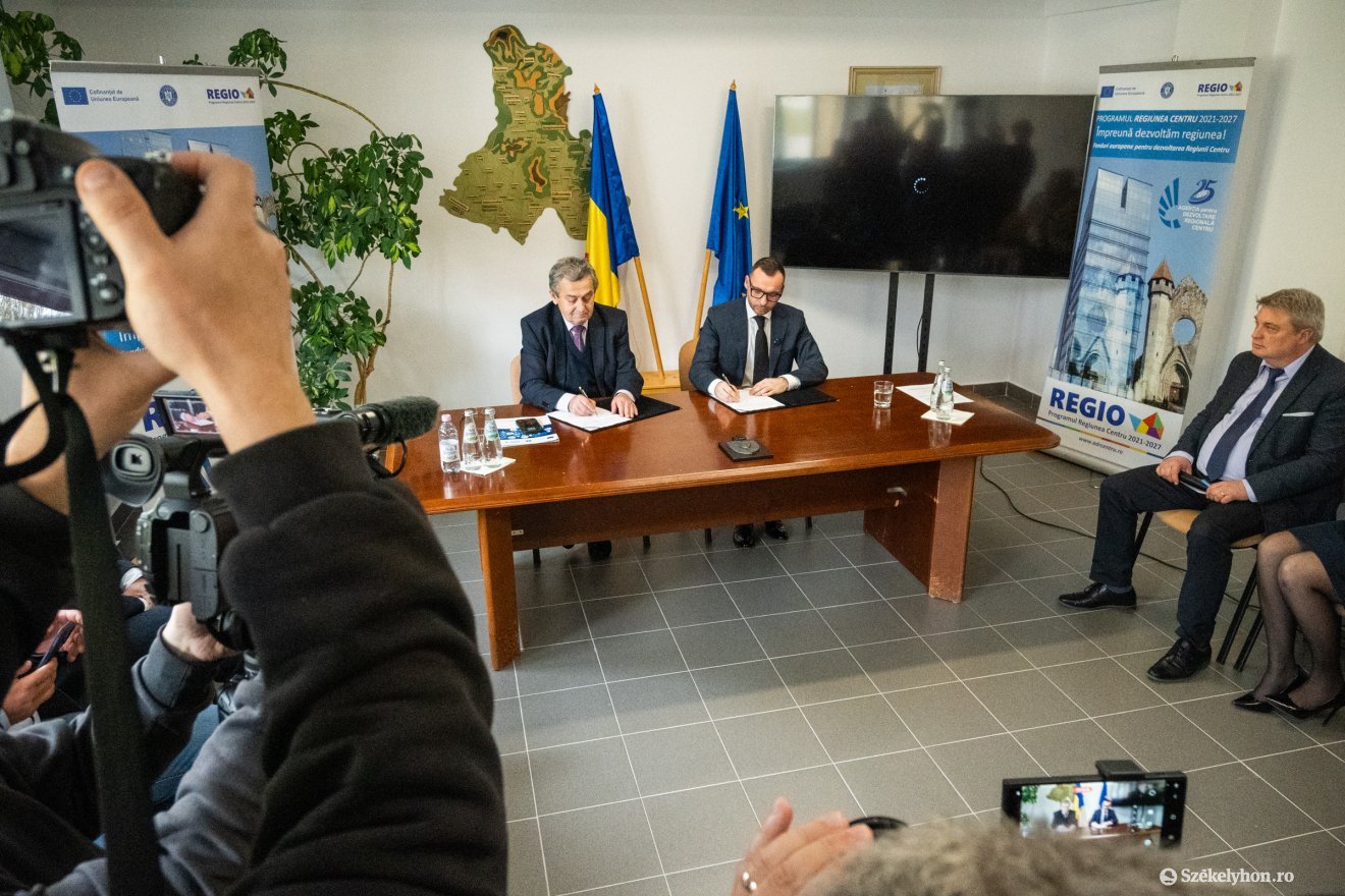 &bullet;  Fotó: Borbély Fanni