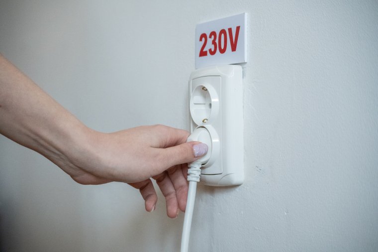 Több mint 718 ezer kiszolgáltatott fogyasztó kapta meg augusztusban a villanyszámla-támogatást