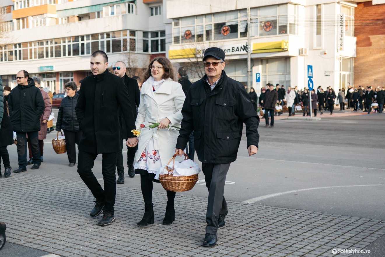 &bullet;  Fotó: Olti Angyalka