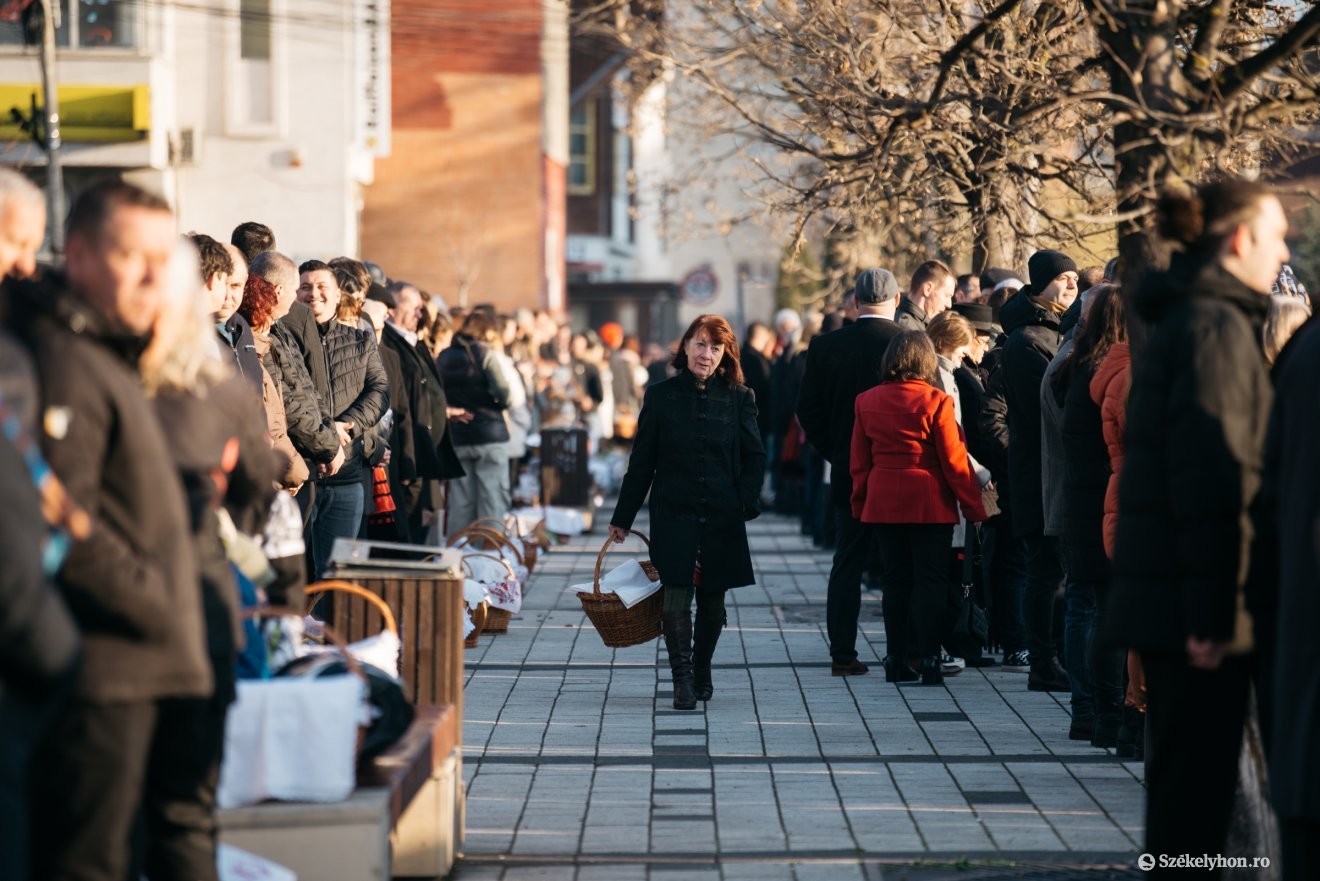 &bullet;  Fotó: Olti Angyalka