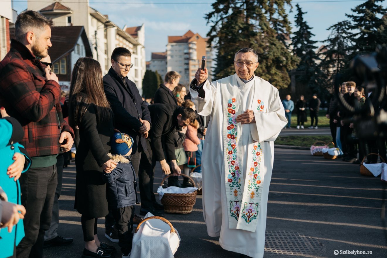 &bullet;  Fotó: Olti Angyalka