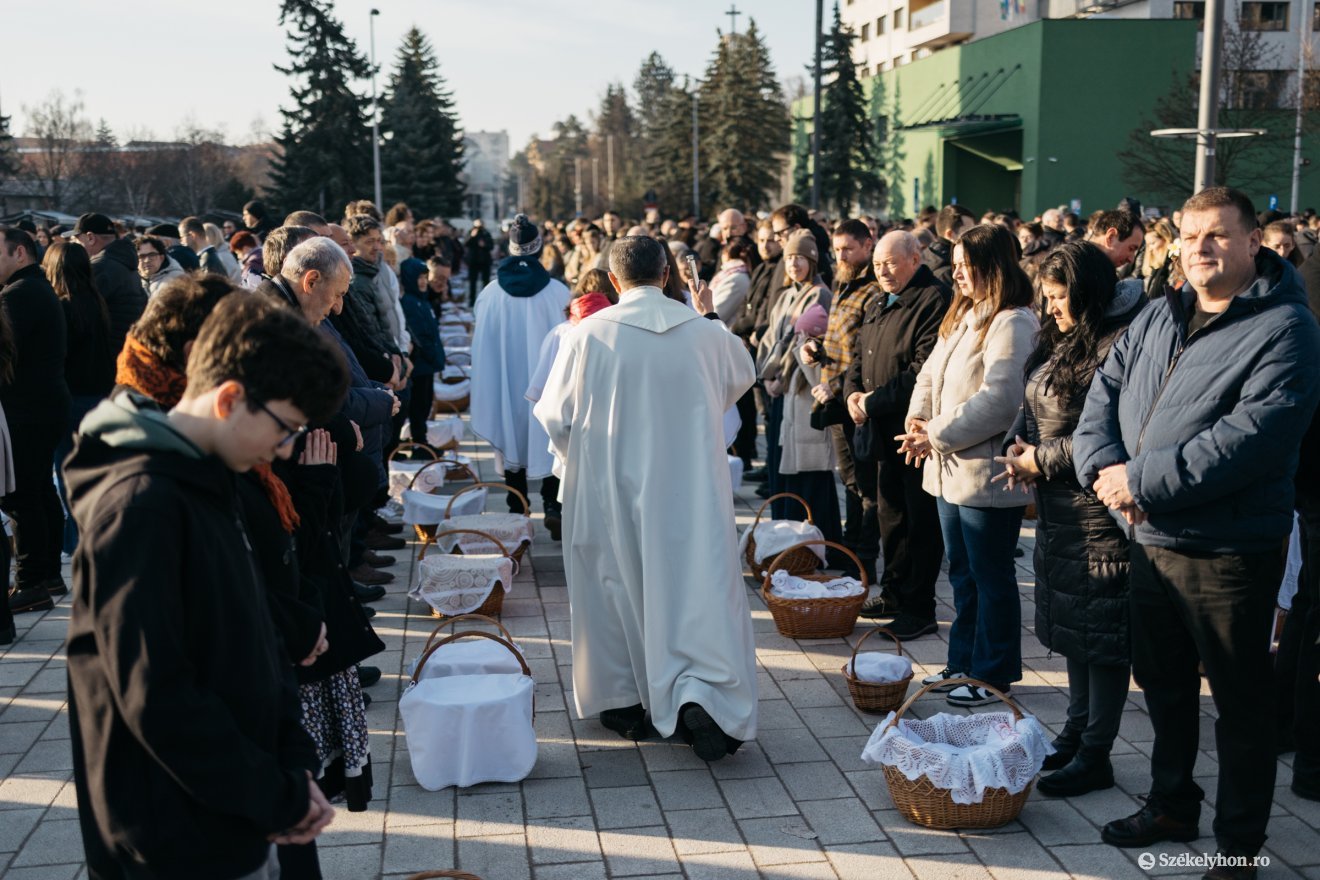 &bullet;  Fotó: Olti Angyalka