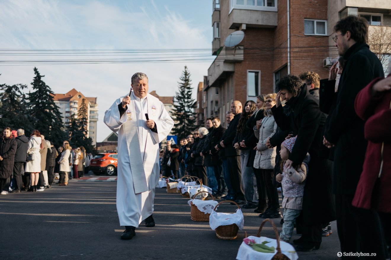 &bullet;  Fotó: Olti Angyalka