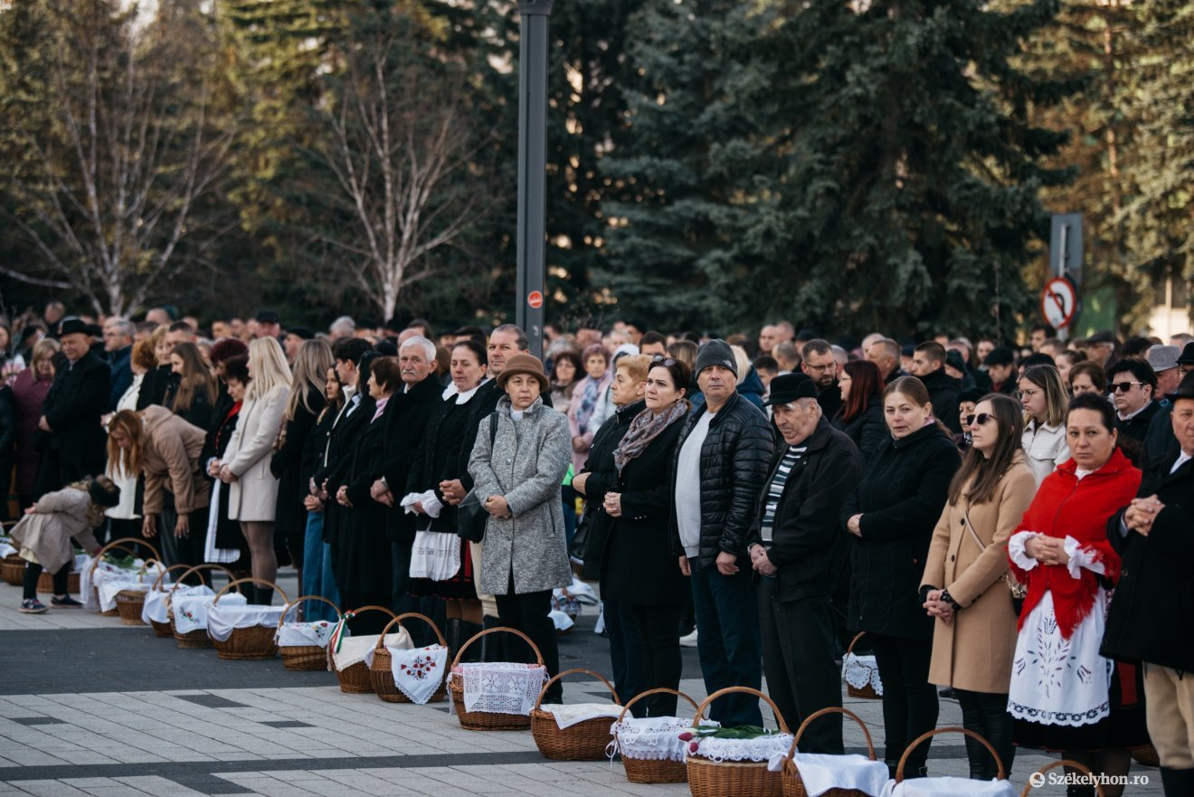 &bullet;  Fotó: Olti Angyalka