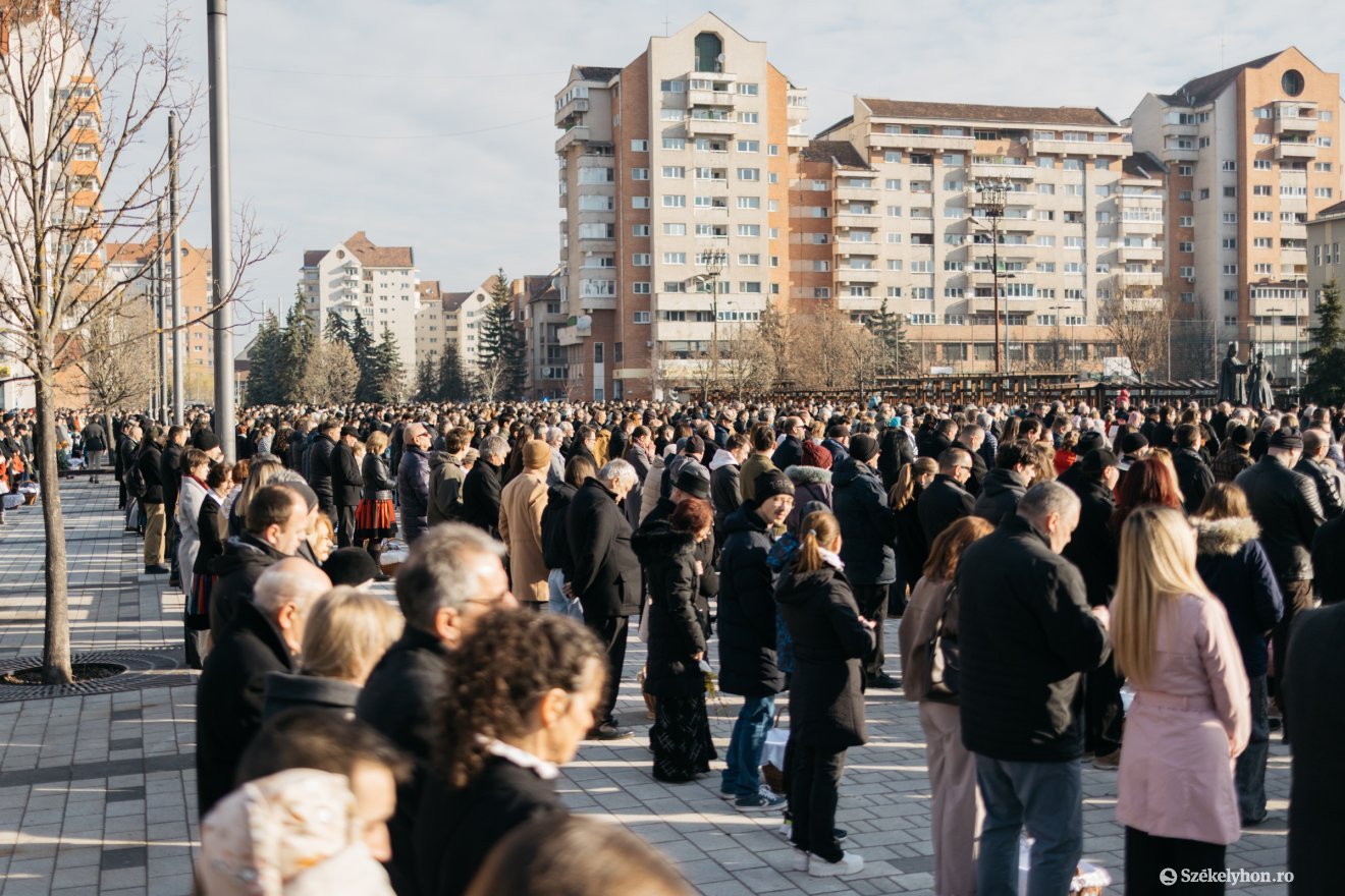 &bullet;  Fotó: Olti Angyalka