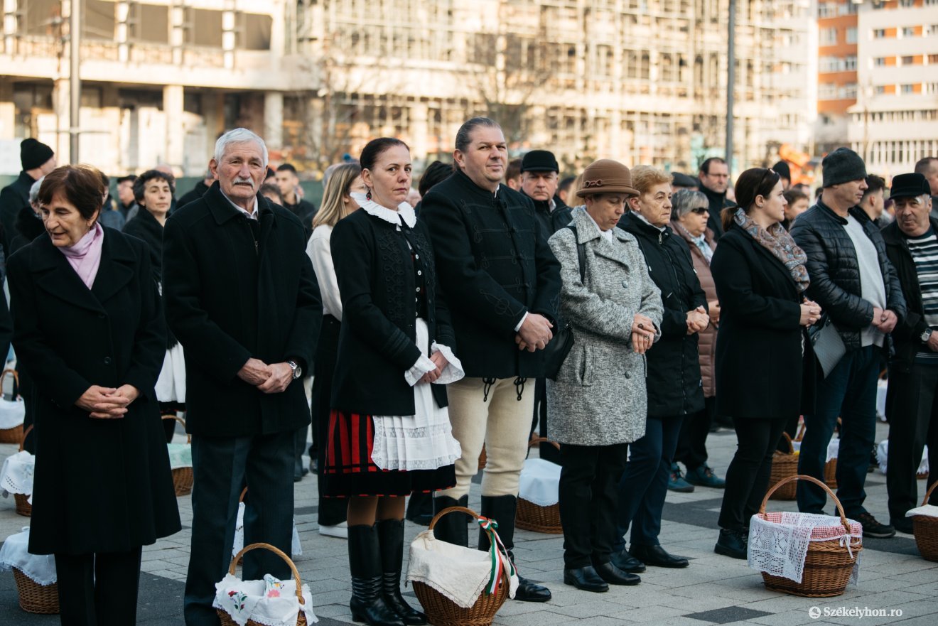 &bullet;  Fotó: Olti Angyalka