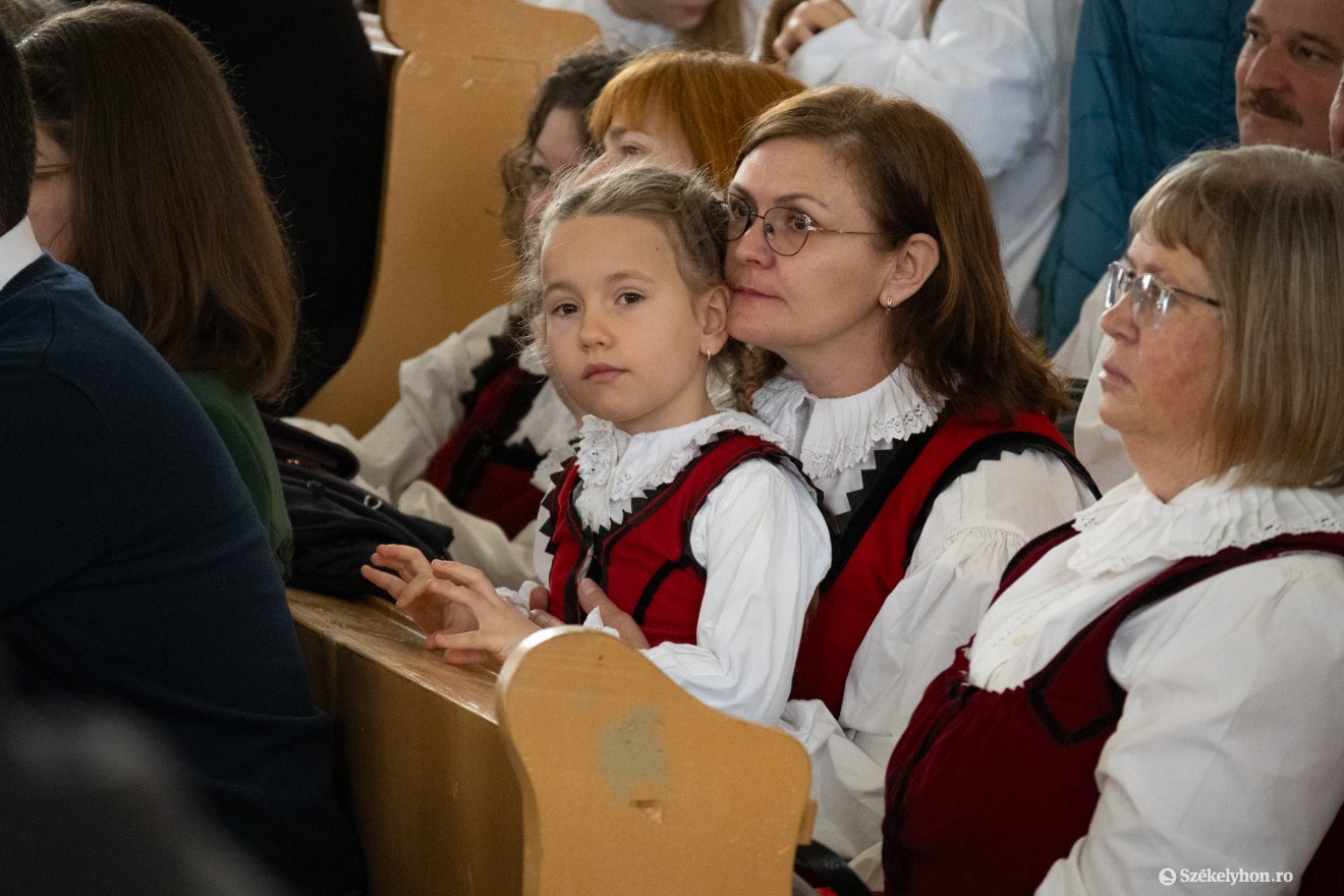 &bullet;  Fotó: Borbély Fanni