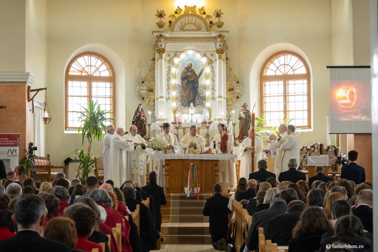 &bullet;  Fotó: Borbély Fanni