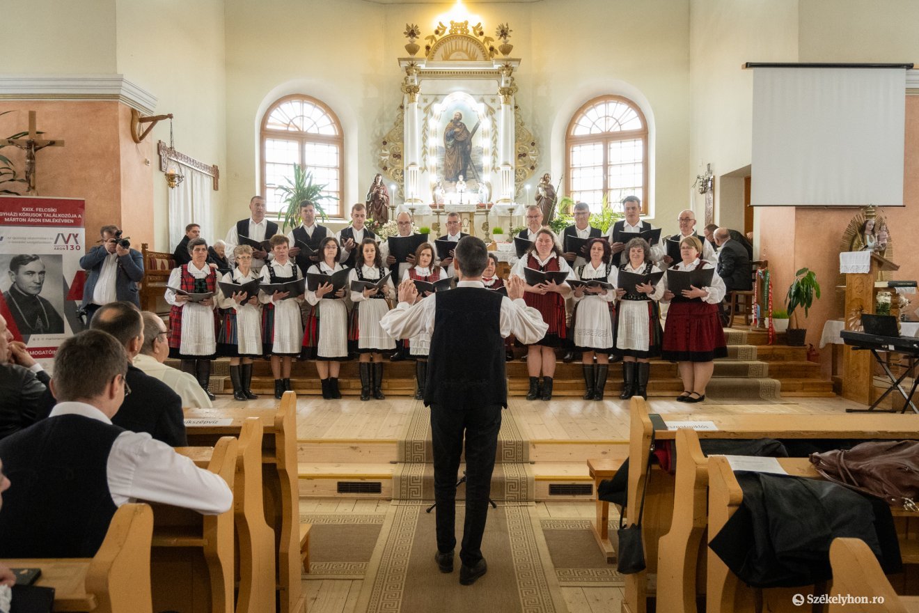 &bullet;  Fotó: Borbély Fanni