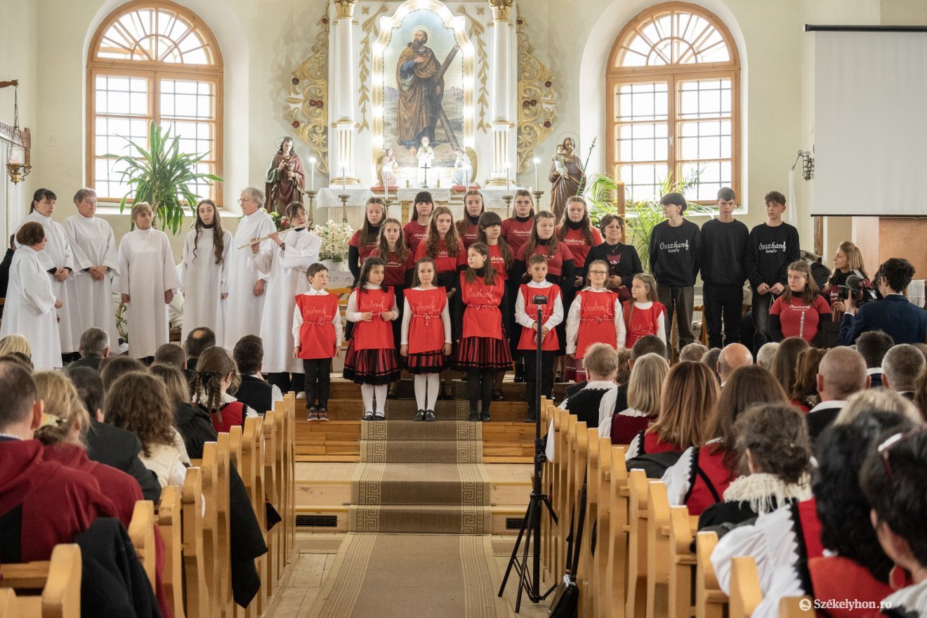 &bullet;  Fotó: Borbély Fanni