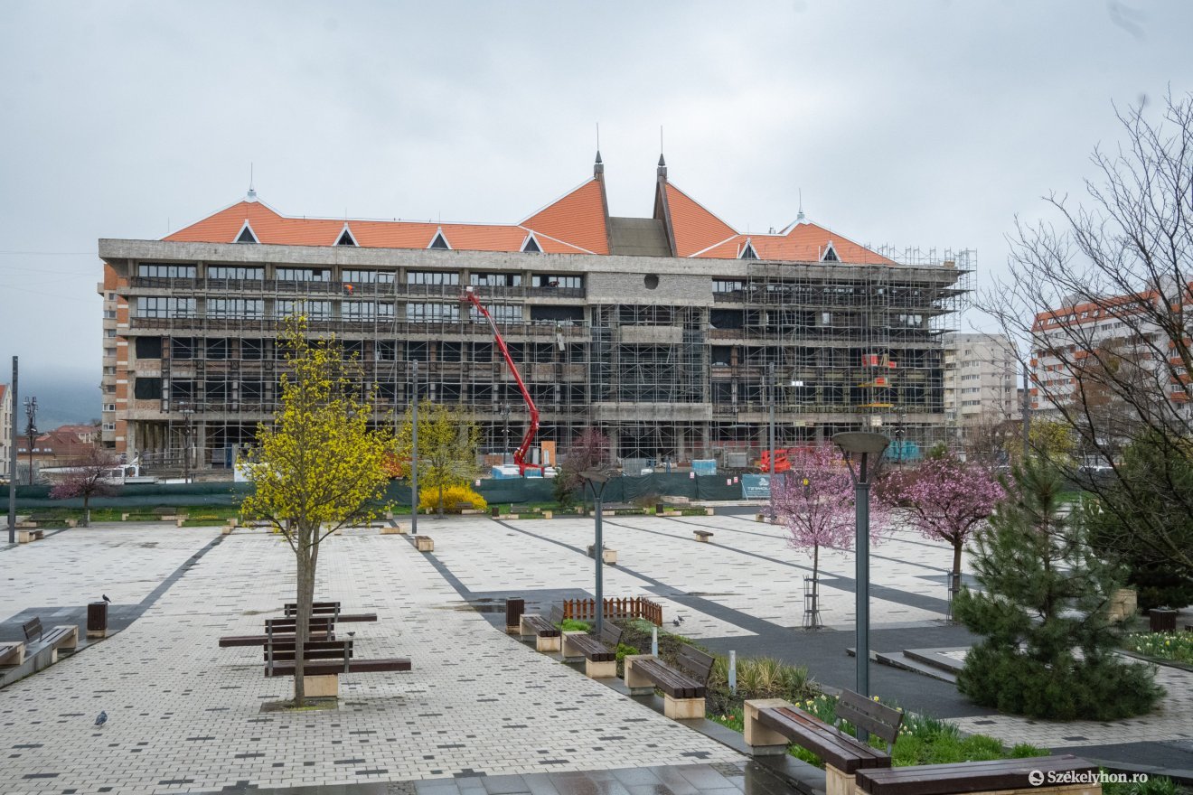&bullet;  Fotó: Borbély Fanni
