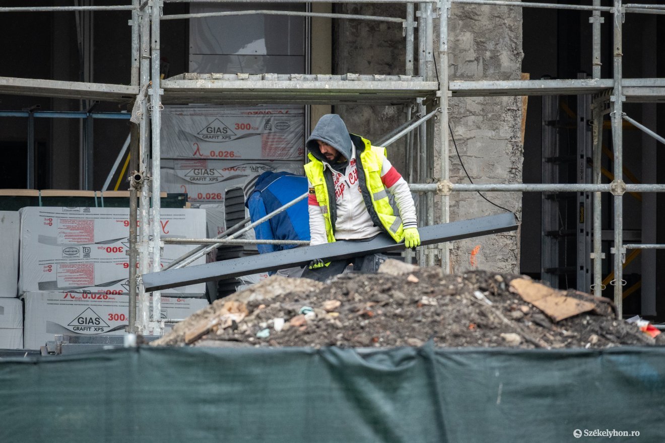 &bullet;  Fotó: Borbély Fanni