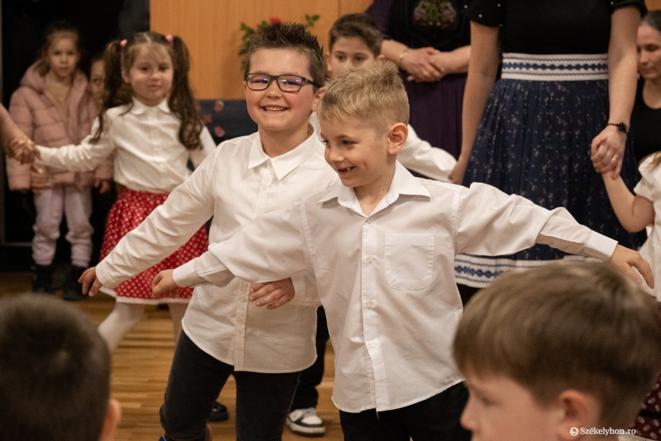 &bullet;  Fotó: Borbély Fanni