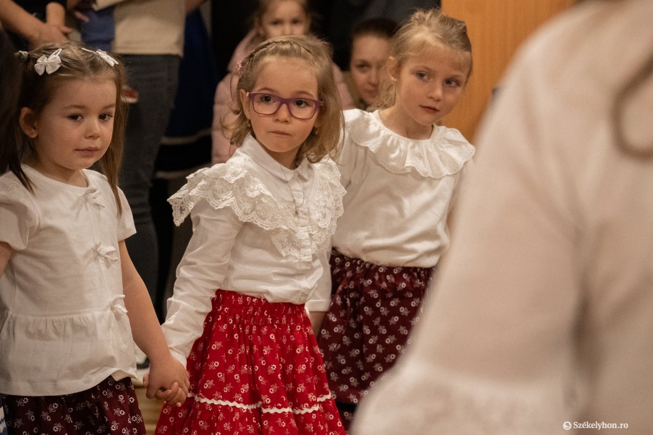 &bullet;  Fotó: Borbély Fanni