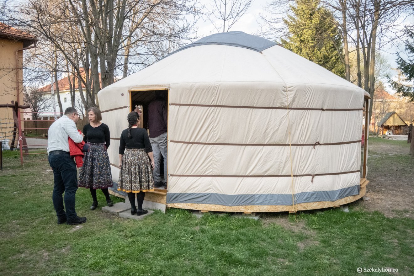 &bullet;  Fotó: Borbély Fanni