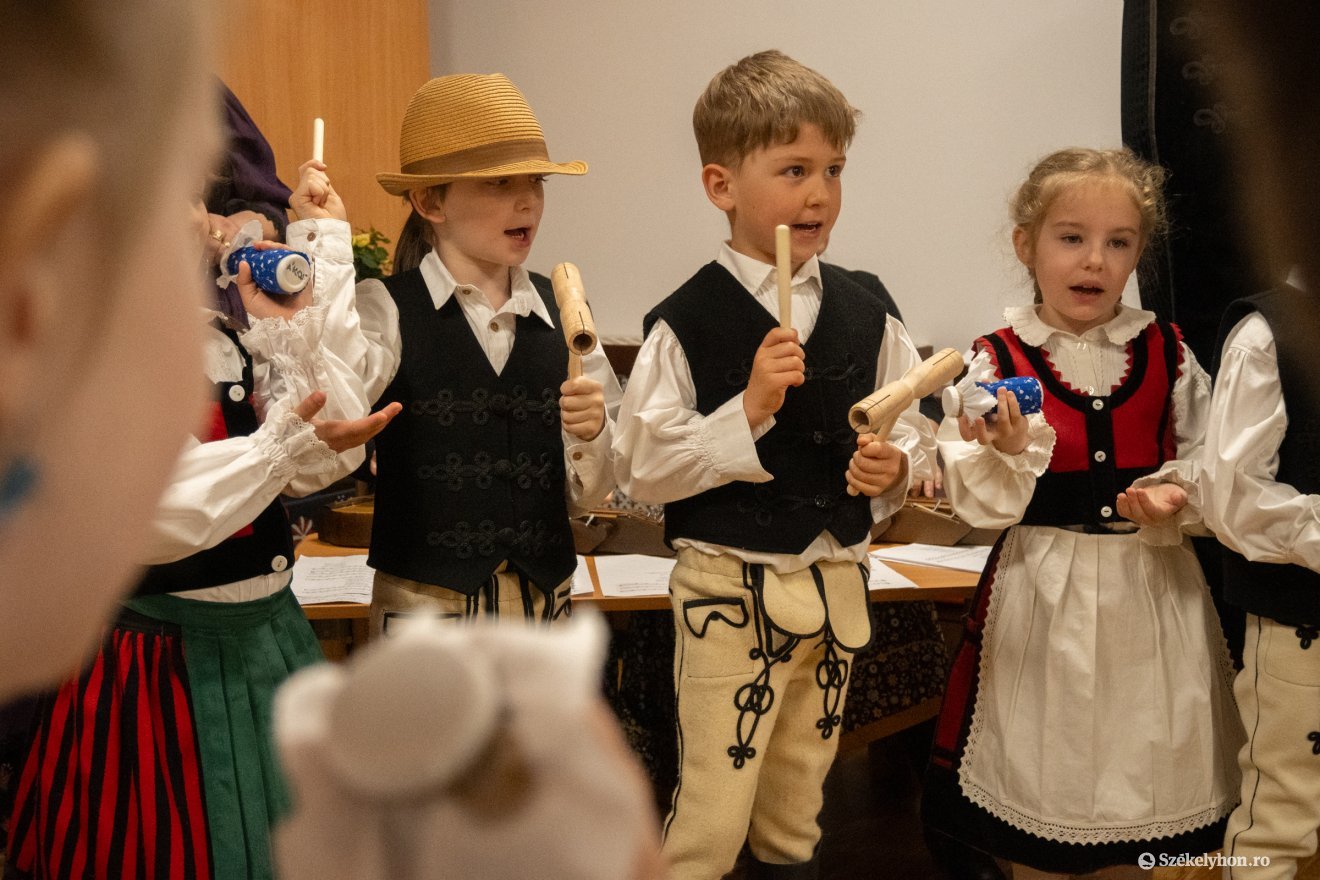 &bullet;  Fotó: Borbély Fanni